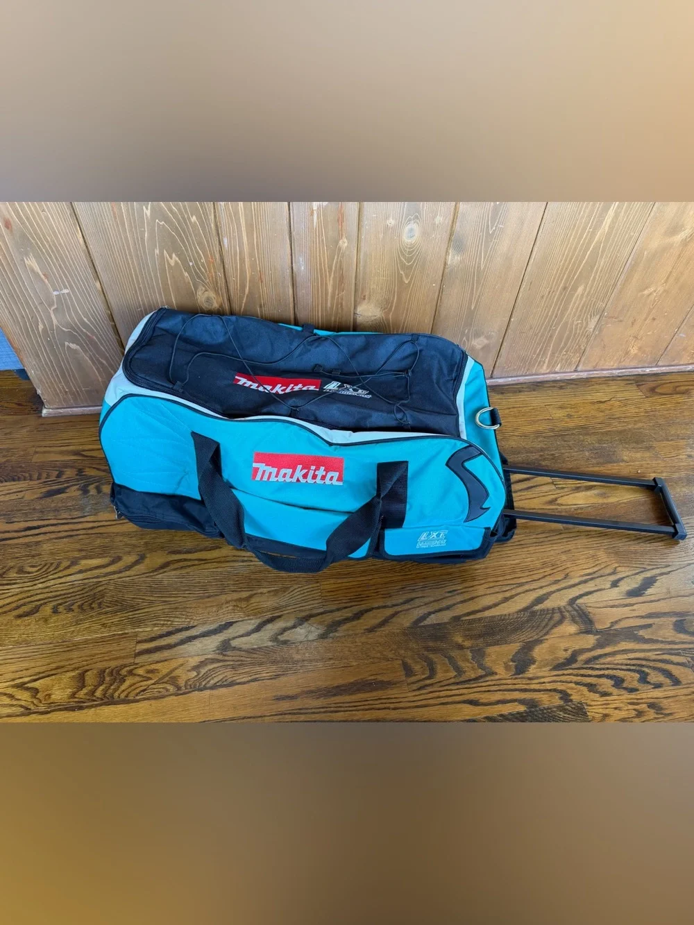 MAKITA Large Rolling Heavy Duty Canvas Tool Bag w/Retractable Handle